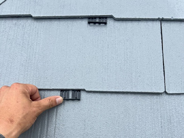 屋根：タスペーサー